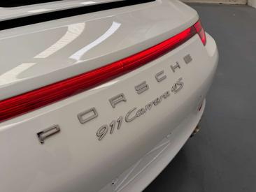 Porsche 991 I Carrera 4S — photo 20