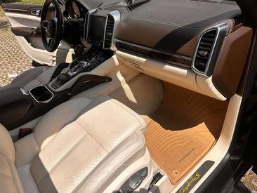 Porsche Cayenne III E-hybrid S — photo 11