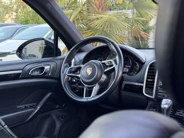 Porsche Cayenne III Turbo S — photo 22