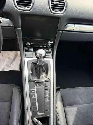 Porsche 718 Cayman — photo 6