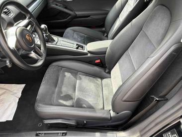Porsche 718 Cayman — photo 8