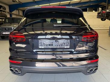 Porsche Cayenne III Turbo — photo 4