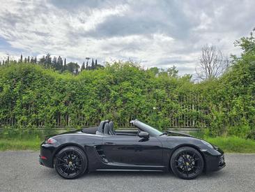 Porsche 718 Boxster IV T — photo 8