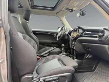 Mini Hatch Cooper — photo 15
