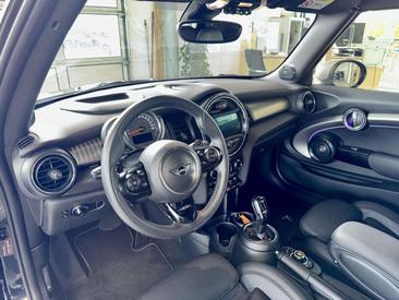 Mini Cabrio COOPER S — photo 14