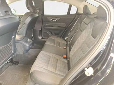 Volvo S60 B4 Core — photo 9