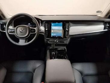 Volvo V90 T6 Recharge Core — photo 4