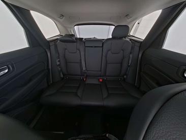 Volvo XC60 B5 Plus — photo 7