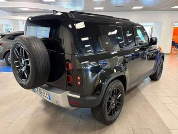 Land Rover Defender 110 SE 3.0 Ibrido/diesel 200cv — photo 7