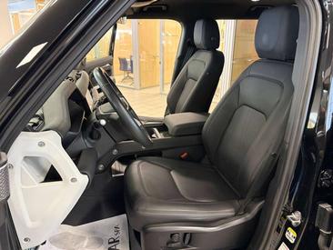Land Rover Defender 110 SE 3.0 Ibrido/diesel 200cv — photo 12