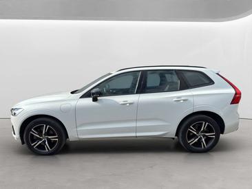 Volvo XC60 T8 R-Design — photo 4