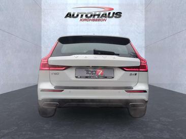 Volvo V60 Cross Country B4 — photo 7