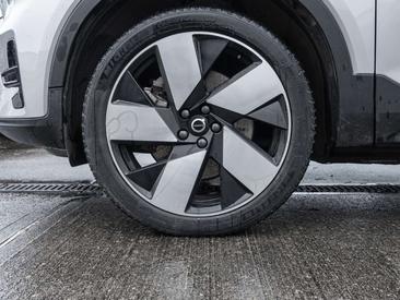 Volvo C40 Recharge Core — photo 6