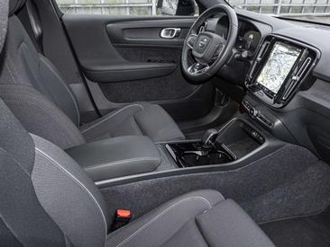 Volvo C40 Recharge Core — photo 8