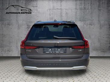 Volvo V90 B4 Plus — photo 5