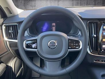 Volvo V90 B4 Plus — photo 10