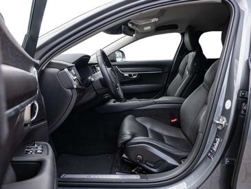 Volvo V90 D4 — photo 9