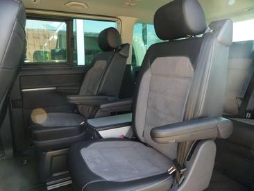Volkswagen Multivan Highline — photo 10