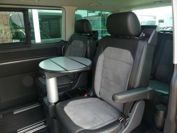 Volkswagen Multivan Highline — photo 11