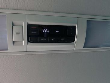 Volkswagen Multivan Highline — photo 12