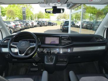 Volkswagen Multivan Highline — photo 14