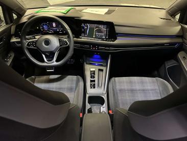 Volkswagen Golf GTD — photo 11