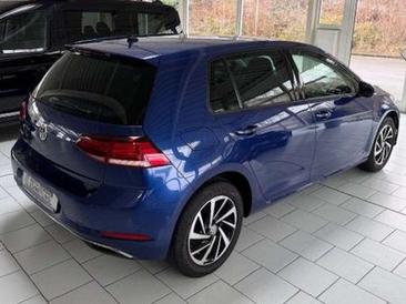 Volkswagen Golf — photo 5