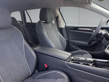 Volkswagen Passat Elegance — photo 6