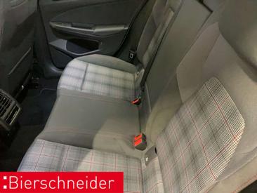 Volkswagen Golf GTI — photo 12