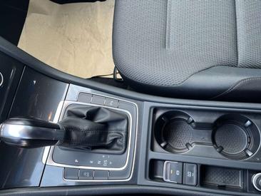 Volkswagen Golf TSI Comfortline — photo 17