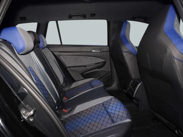 Volkswagen Golf 4Motion R — photo 10