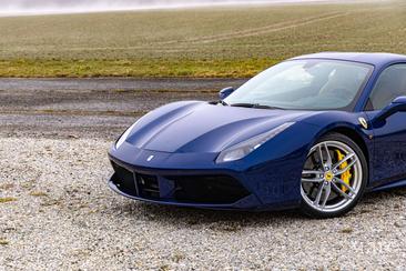 Ferrari 488 GTB — photo 9