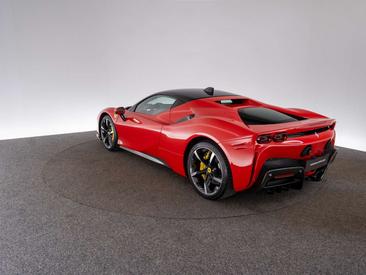 Ferrari SF90 Stradale — photo 4