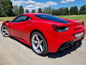 Ferrari 488 GTB — photo 2
