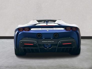 Ferrari SF90 Spider — photo 6