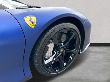 Ferrari SF90 Spider — photo 9