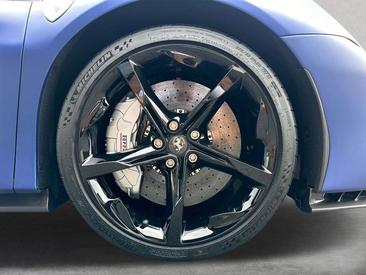 Ferrari SF90 Spider — photo 10