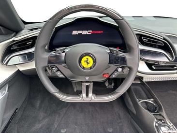 Ferrari SF90 Spider — photo 12