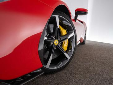 Ferrari SF90 Stradale — photo 23