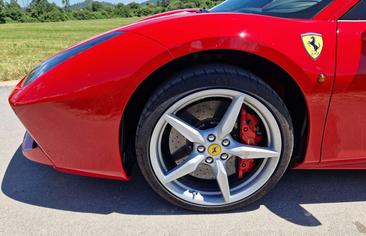 Ferrari 488 GTB — photo 19
