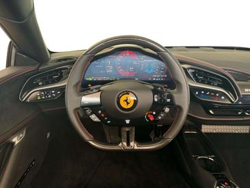 Ferrari SF90 Spider — photo 12