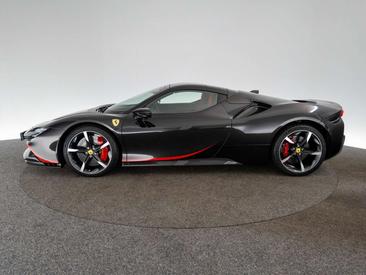 Ferrari SF90 Spider — photo 4