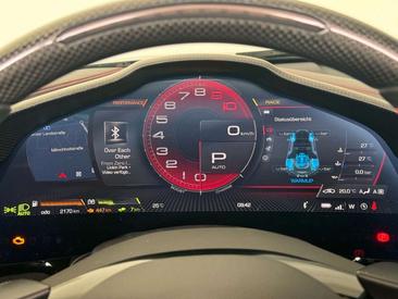 Ferrari SF90 Spider — photo 13