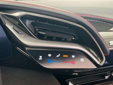Ferrari SF90 Spider — photo 14