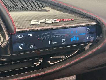 Ferrari SF90 Spider — photo 15