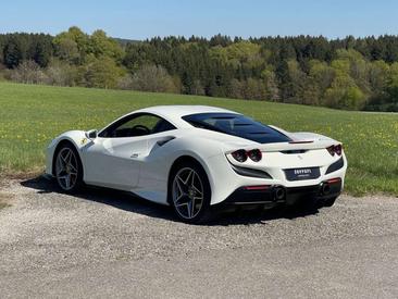 Ferrari F8 Tributo — photo 5