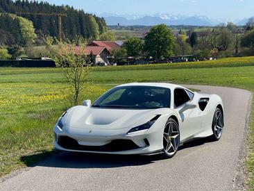 Ferrari F8 Tributo — photo 8