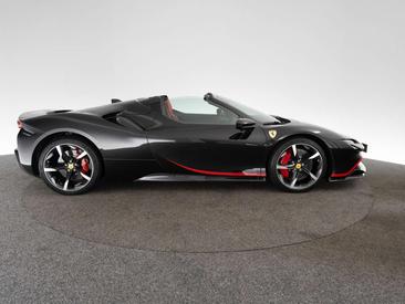 Ferrari SF90 Spider — photo 17
