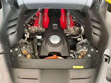 Ferrari SF90 Spider — photo 25