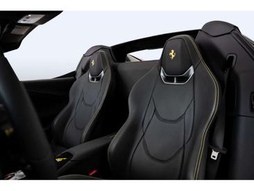Ferrari 296 GTS — photo 8